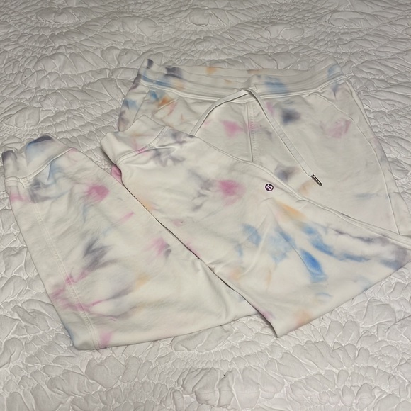 Lululemon limited edition scuba high rise jogger, like new, worn once, size 8 - Picture 8 of 13